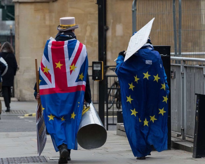 Brexit - Felfüggesztették a londoni tárgyalásokat