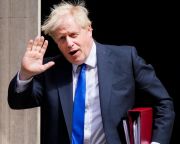 Lemondott Boris Johnson a brit Konzervatív Párt vezetői tisztségéről